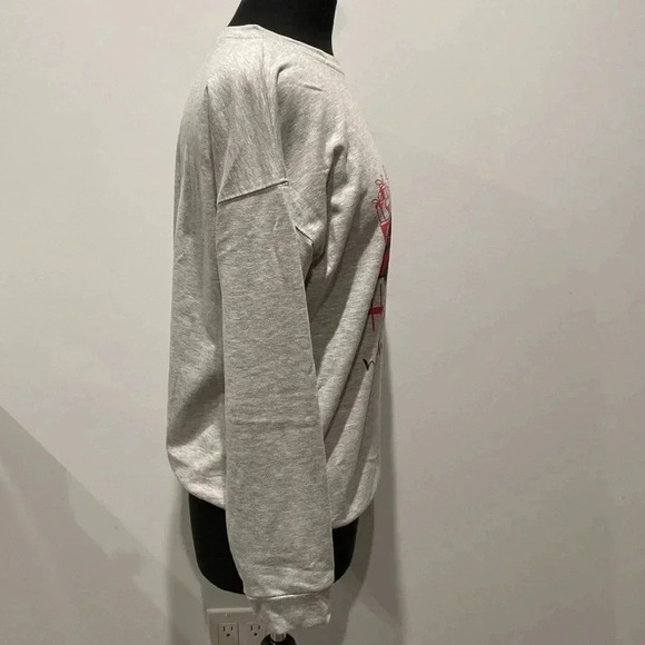 This is  my ‘ Hallamark’ Christmas 🎄 watching Sweatshirt - Picture 3 of 7